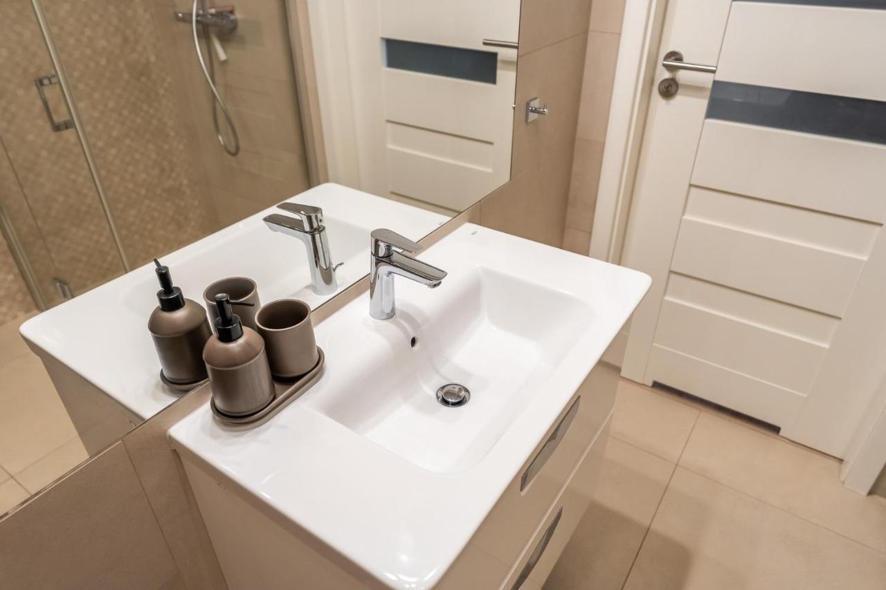 Przystan Kolo Brzegu Apartment Kolobrzeg Luaran gambar